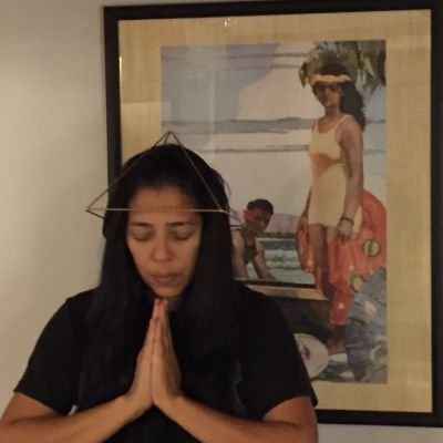 praying girl 32